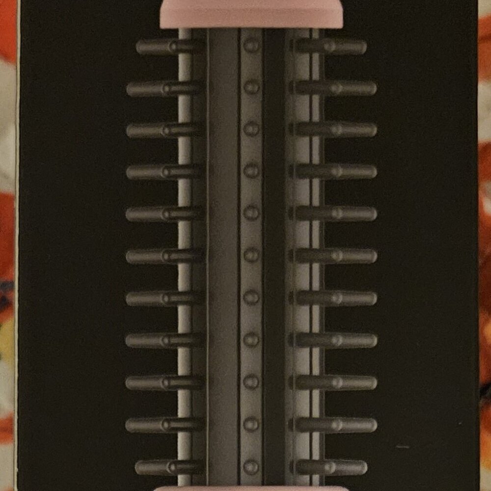 Calista Gogo Mini Round Brush Dual Voltage Heats To 365 Degrees New in Box- Pink